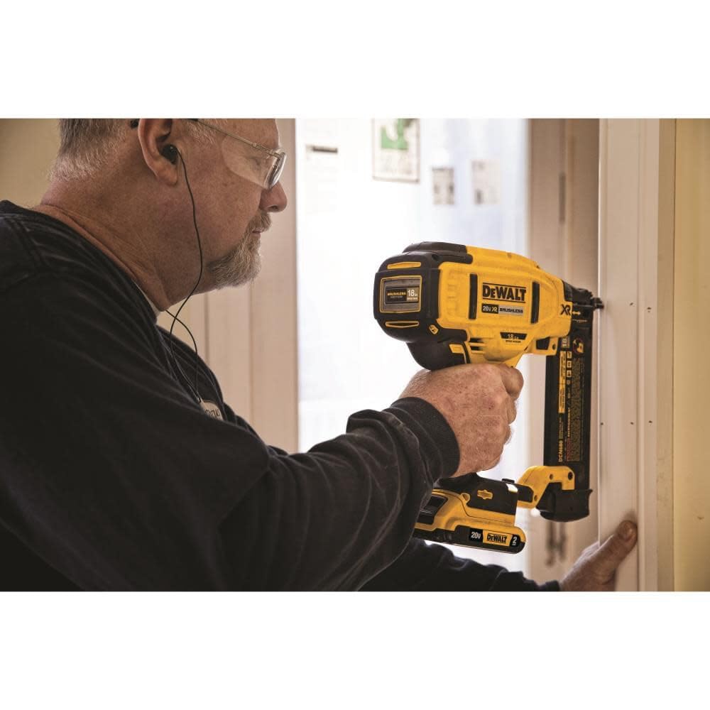 20V MAX Cordless Brad Nailer Y232