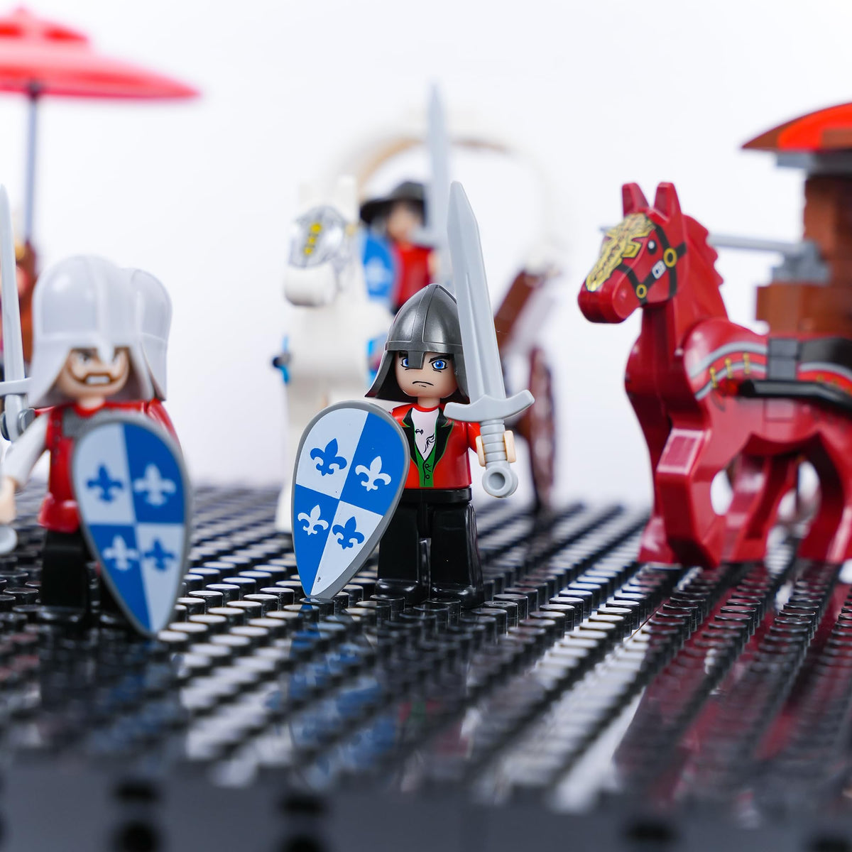 Medieval War Chariot Building Block Set with 12 Minifigures I83421