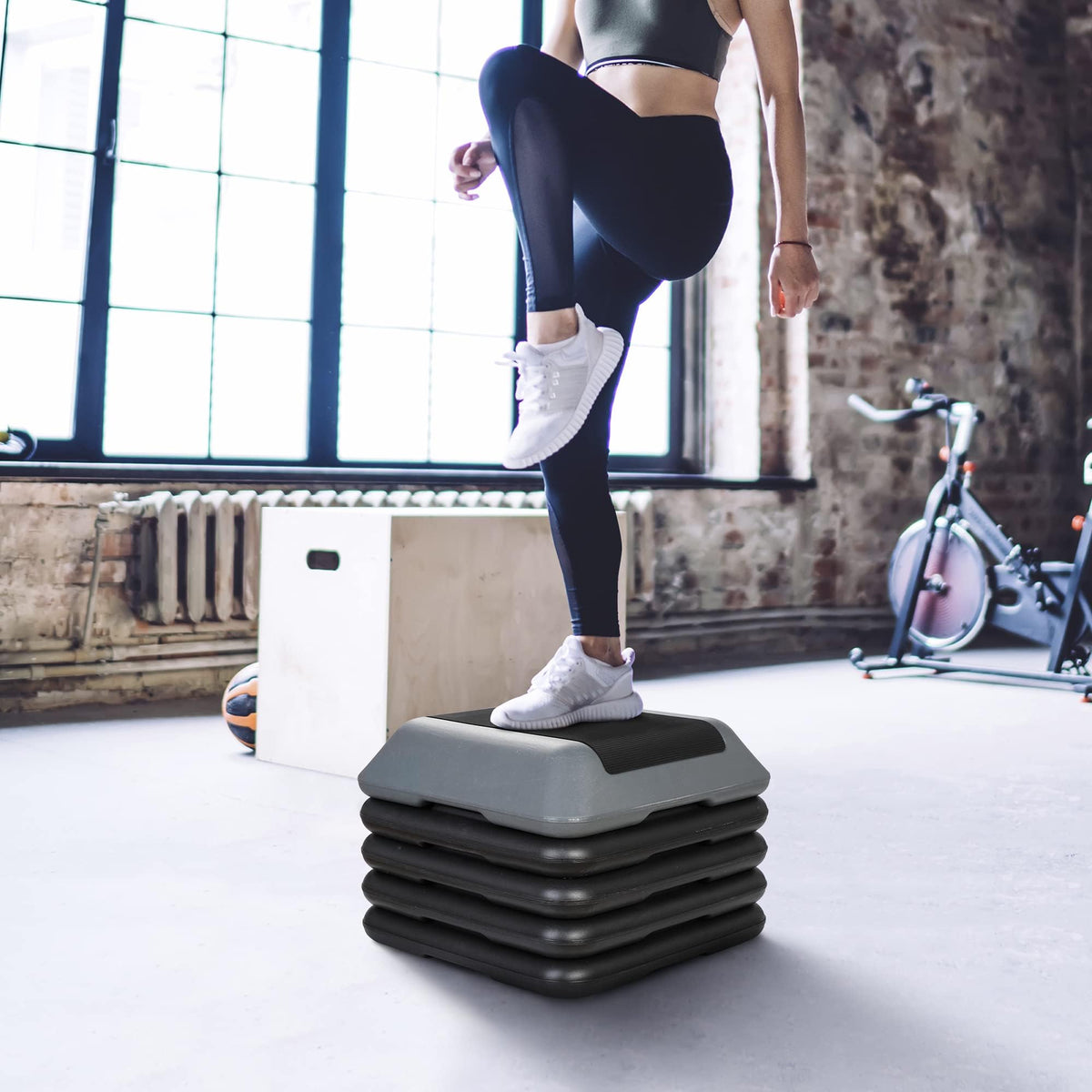 Adjustable Aerobic Step Platform with 4 Risers B343191