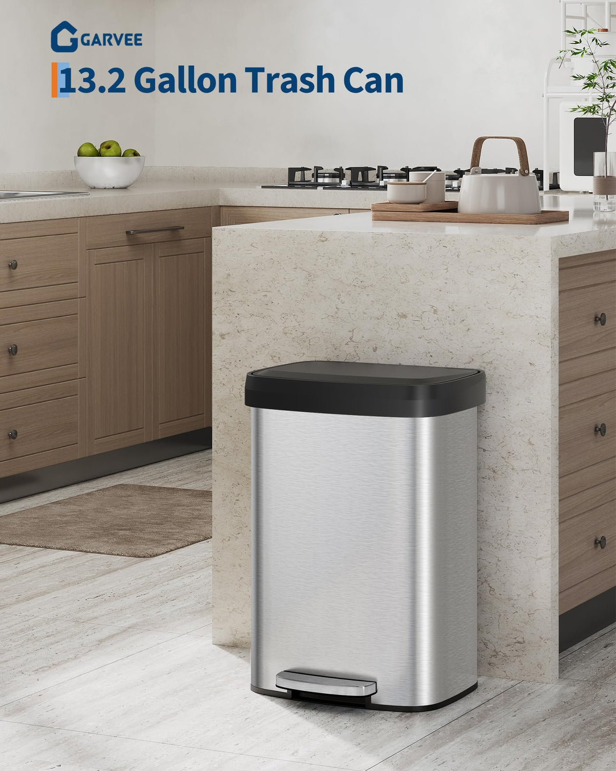 50 L Stainless Steel Step-on Trash Can with Lid Q9597